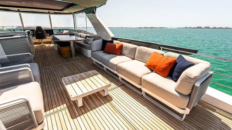 Slide: The Image of Absolute 64 Navetta 2022 - 35
