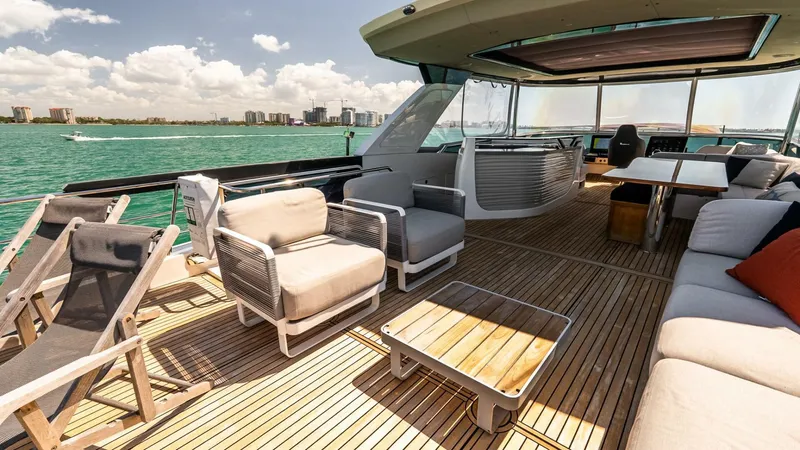 Slide: The Image of Absolute 64 Navetta 2022 - 36