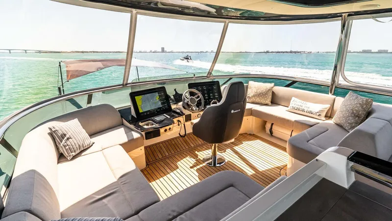 Slide: The Image of Absolute 64 Navetta 2022 - 49