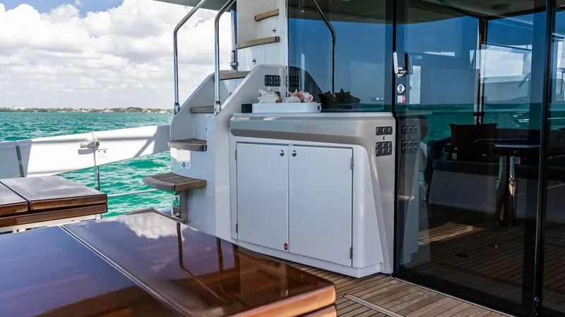 Slide: The Image of Absolute 64 Navetta 2022 - 63