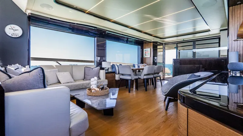Slide: The Image of Absolute 64 Navetta 2022 - 71
