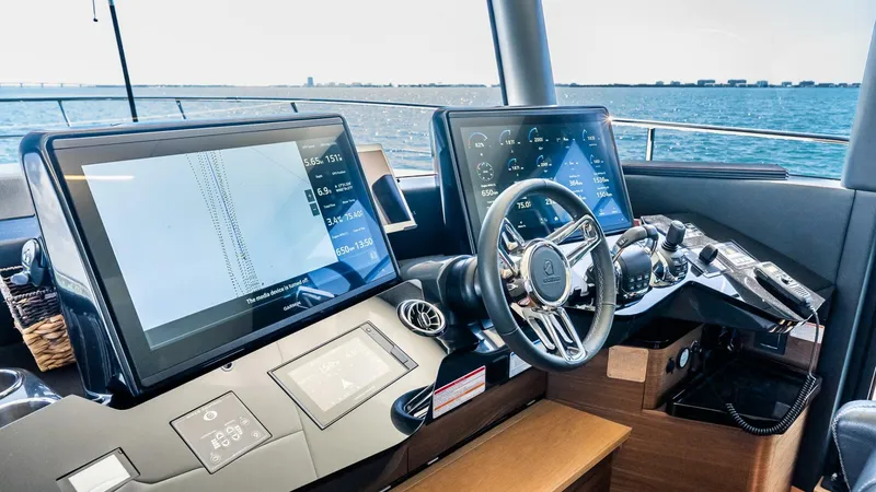 Slide: The Image of Absolute 64 Navetta 2022 - 79