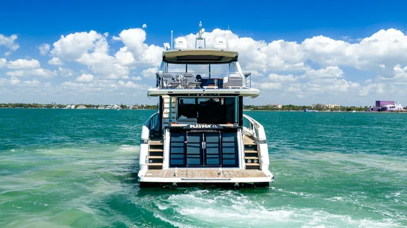 Slide: The Image of Absolute 64 Navetta 2022 - 8
