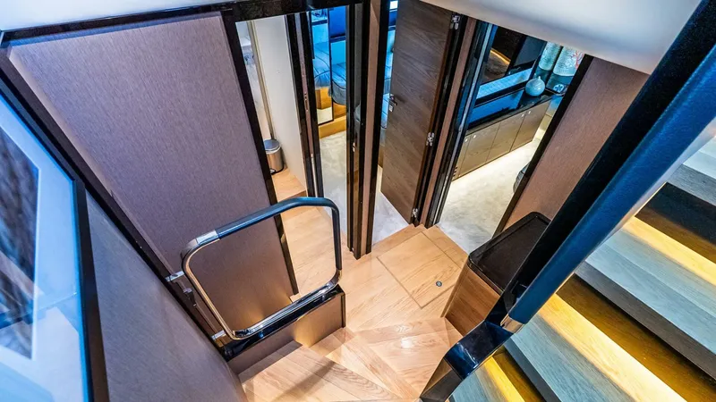 Slide: The Image of Absolute 64 Navetta 2022 - 82