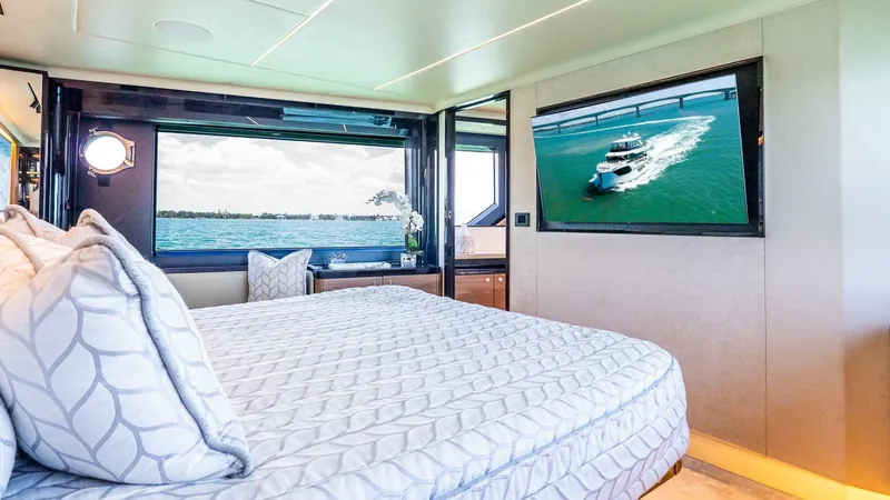 Slide: The Image of Absolute 64 Navetta 2022 - 84