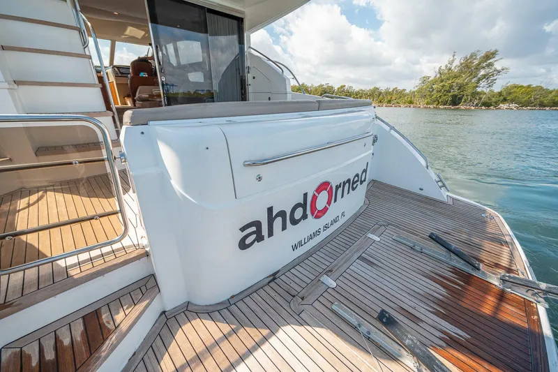 Slide: The Image of Princess 54 Flybridge 2009 - 19