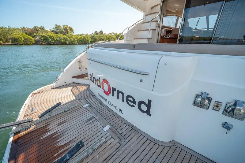 Slide: The Image of Princess 54 Flybridge 2009 - 20