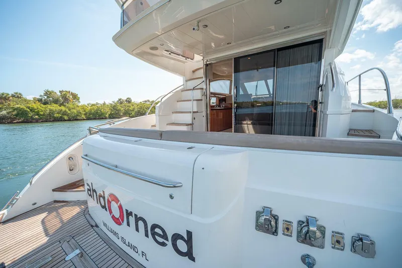 Slide: The Image of Princess 54 Flybridge 2009 - 21