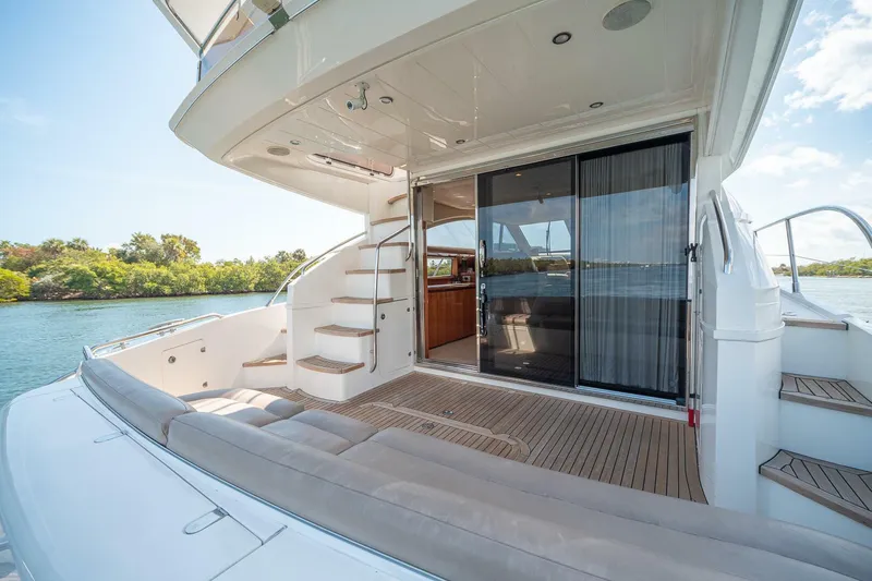 Slide: The Image of Princess 54 Flybridge 2009 - 22