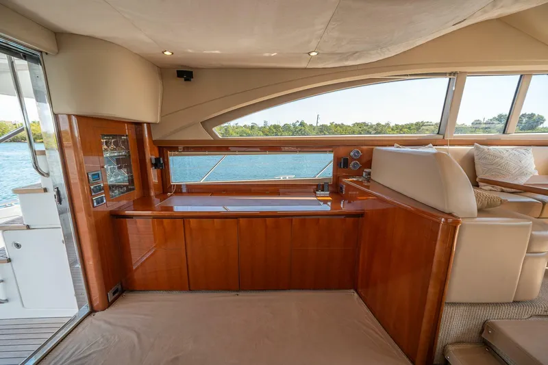 Slide: The Image of Princess 54 Flybridge 2009 - 28