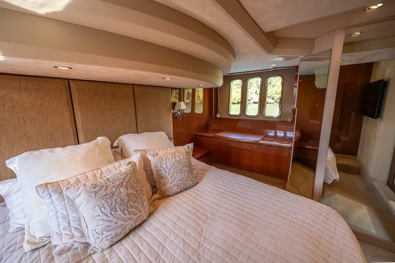 Slide: The Image of Princess 54 Flybridge 2009 - 63