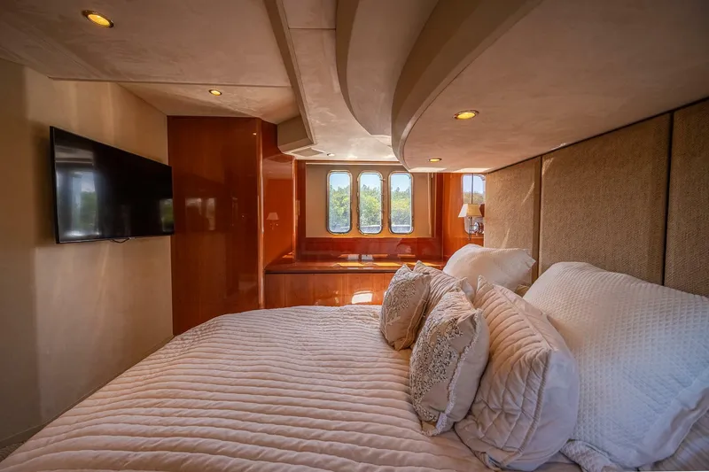 Slide: The Image of Princess 54 Flybridge 2009 - 67