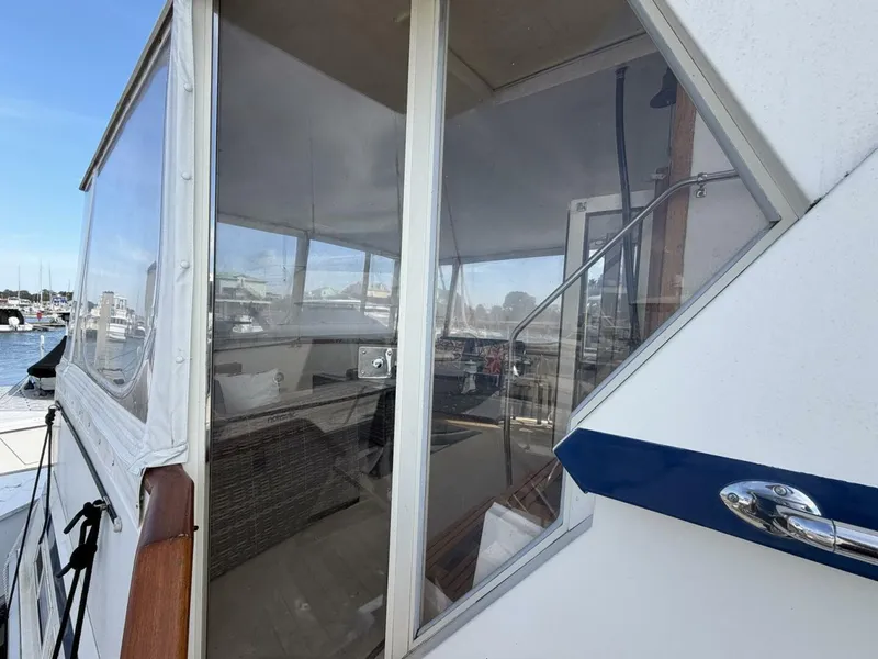 Slide: The Image of Viking 44 Motor Yacht 1987 - 18