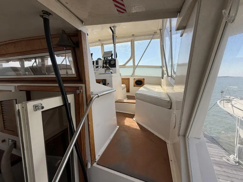 Slide: The Image of Viking 44 Motor Yacht 1987 - 25