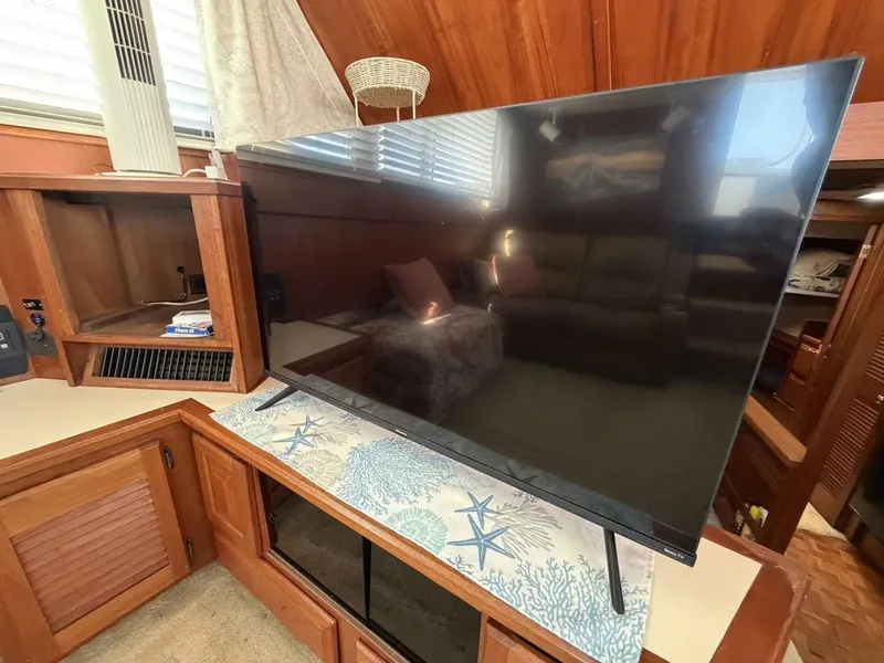 Slide: The Image of Viking 44 Motor Yacht 1987 - 44