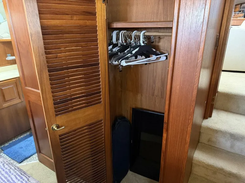 Slide: The Image of Viking 44 Motor Yacht 1987 - 57