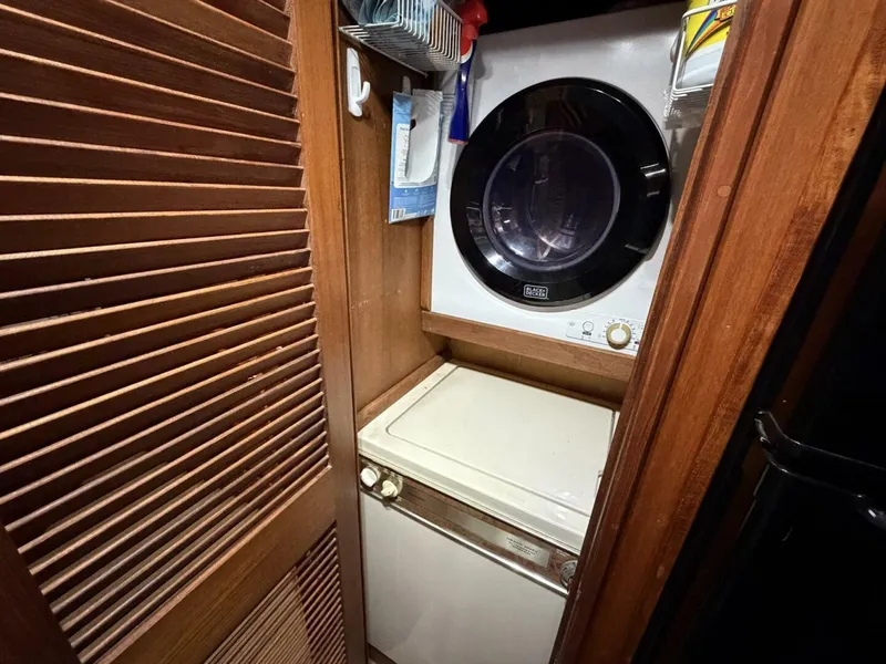 Slide: The Image of Viking 44 Motor Yacht 1987 - 87