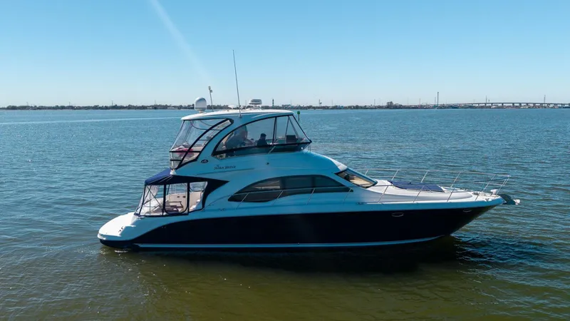 The Image of Sea Ray 52 Sedan Bridge 2006 - 0