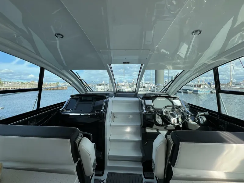Slide: The Image of Monterey 36 Sport Coupe 2018 - 8