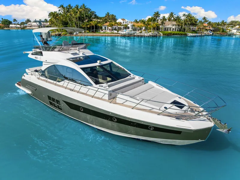 The Image of Azimut S6 2022 - 0