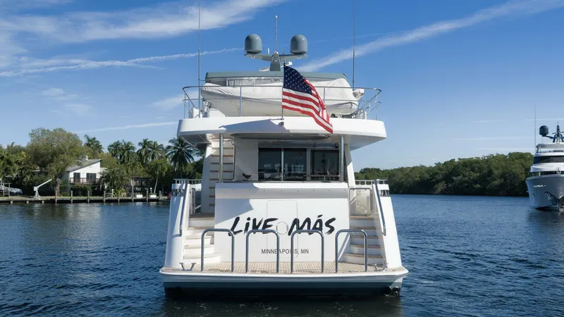 Slide: The Image of Ocean Alexander 85 2017 - 4