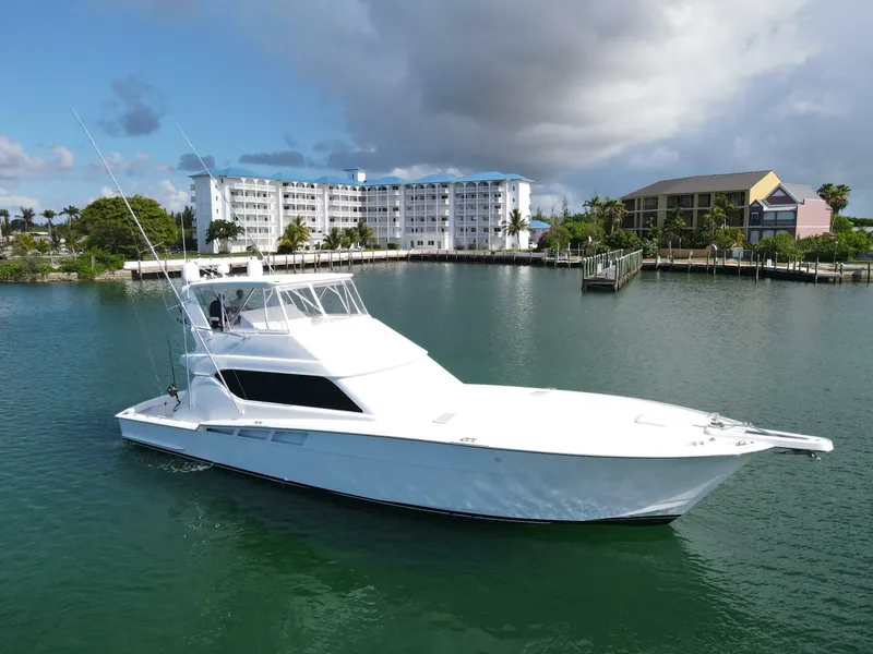 Slide: The Image of Hatteras 60 Convertible 2004 - 3