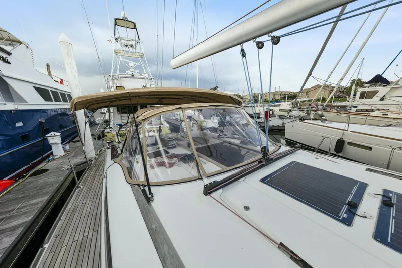 Slide: The Image of Jeanneau 509 2012 - 30