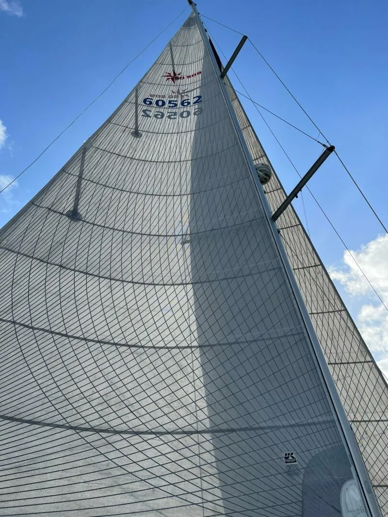 Slide: The Image of Jeanneau 509 2012 - 9