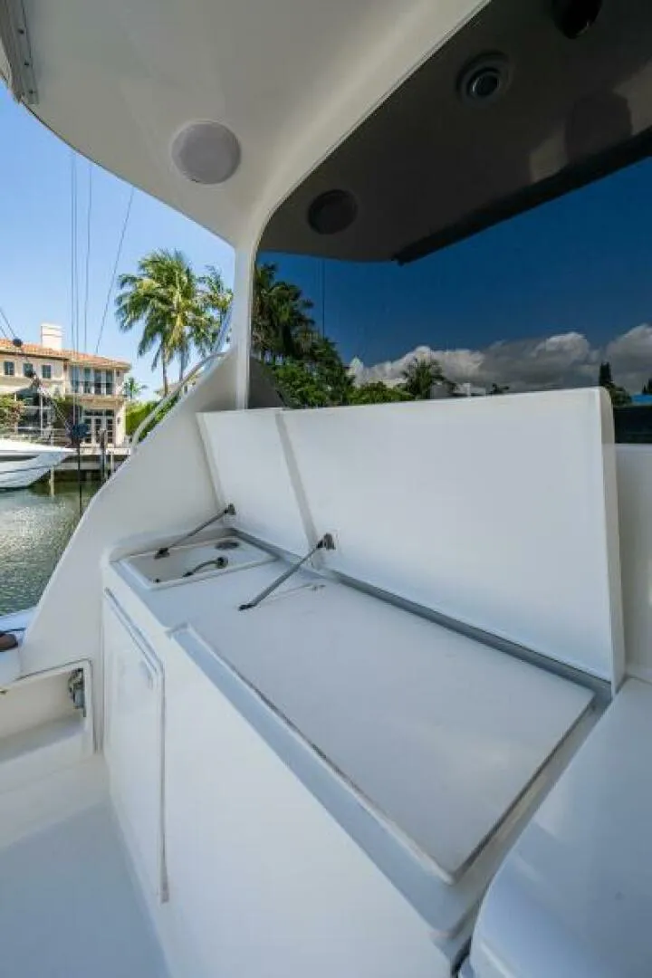 Slide: The Image of Ocean 60 Convertible 1999 - 13