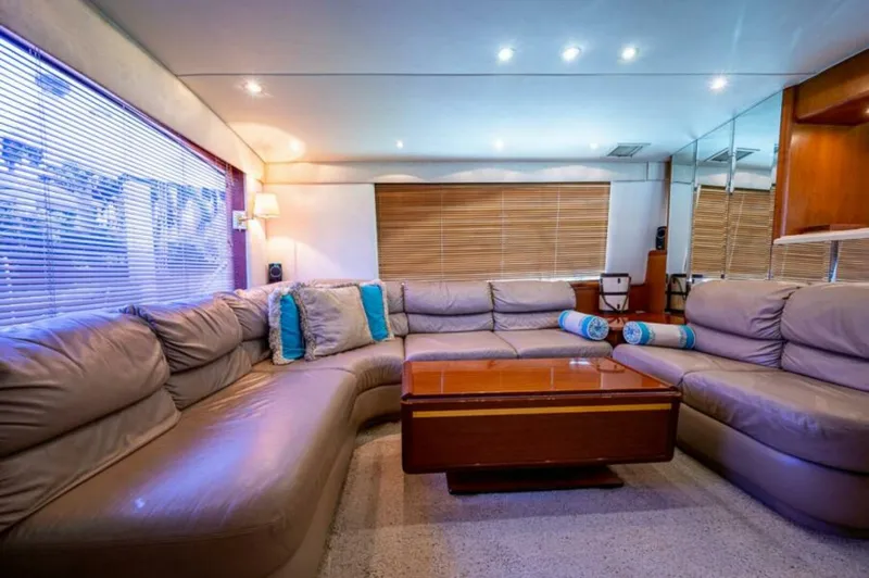 Slide: The Image of Ocean 60 Convertible 1999 - 26