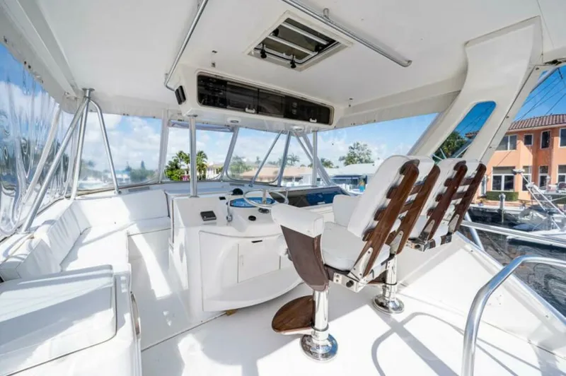 Slide: The Image of Ocean 60 Convertible 1999 - 6