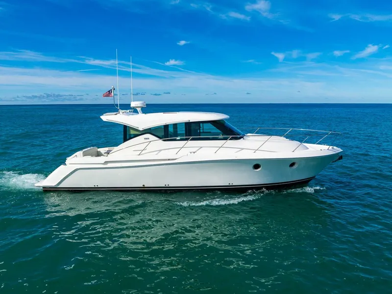 The Image of Tiara 39 Coupe 2022 - 0