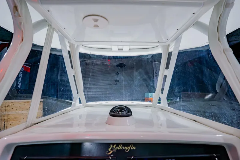 Slide: The Image of Yellowfin 39 Offshore 2012 - 25