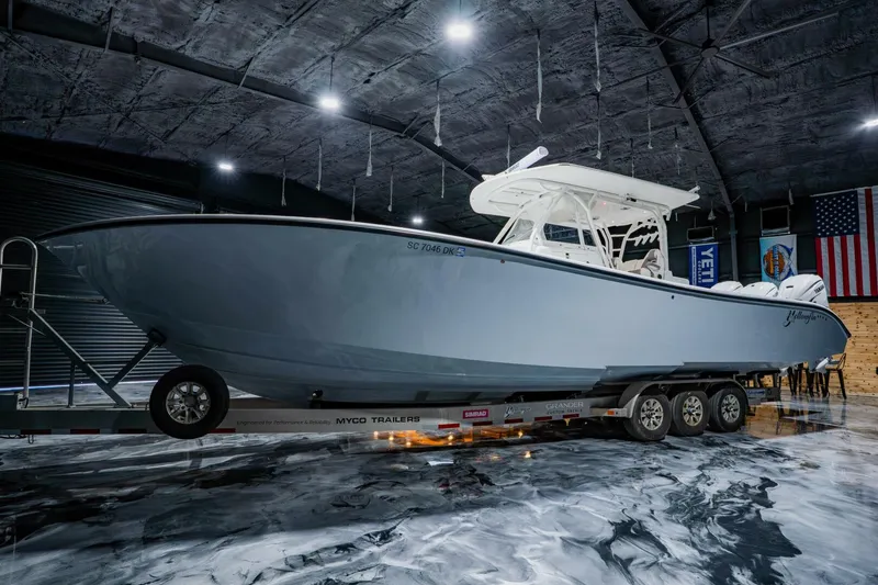 Slide: The Image of Yellowfin 39 Offshore 2012 - 4