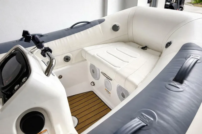 Slide: The Image of Williams 345 Sport Jet 2022 - 5