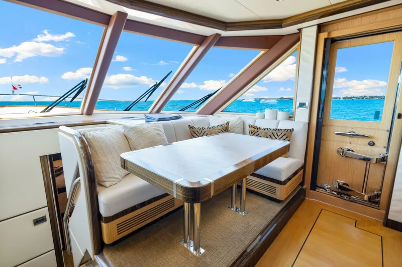 Slide: The Image of Ocean Alexander 83 Motor Yacht 2010 - 21