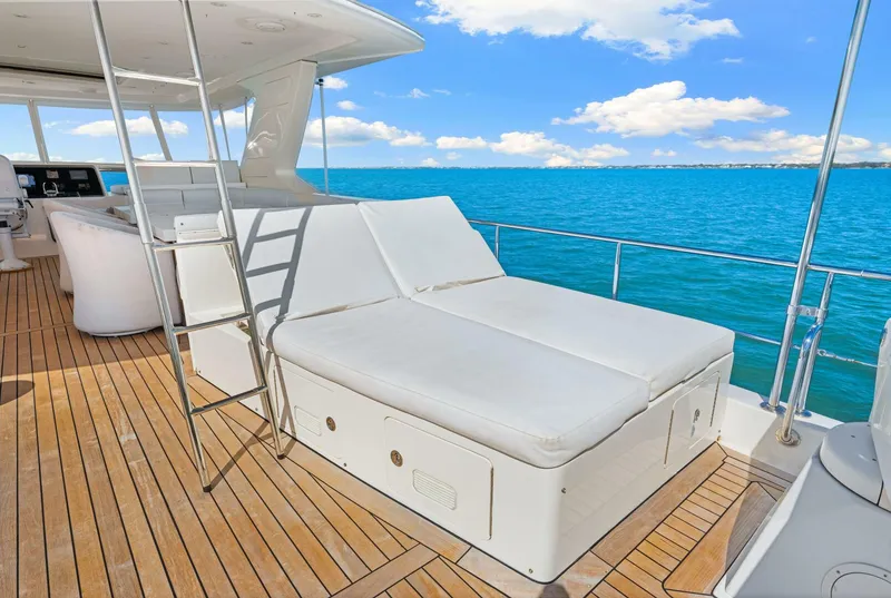 Slide: The Image of Ocean Alexander 83 Motor Yacht 2010 - 45