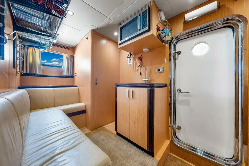 Slide: The Image of Ocean Alexander 83 Motor Yacht 2010 - 56