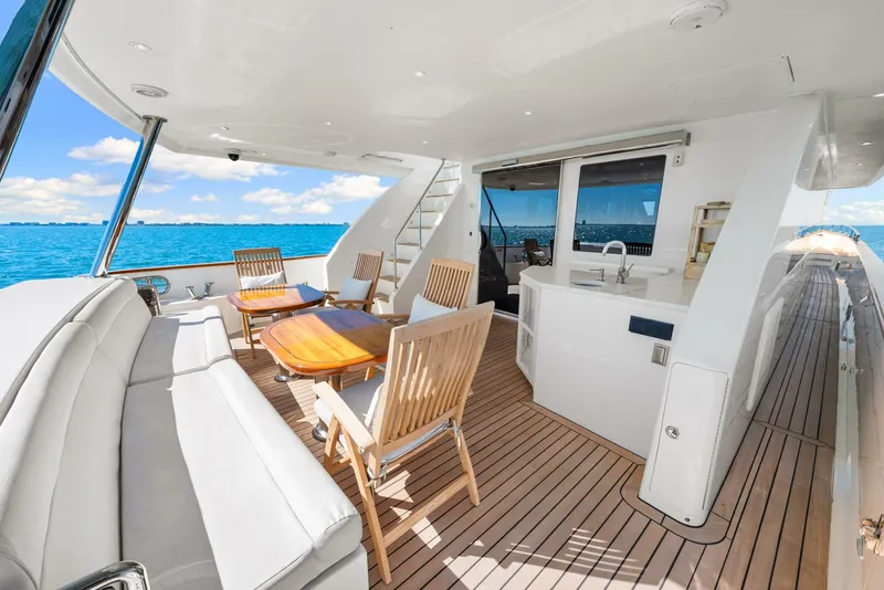 Slide: The Image of Ocean Alexander 83 Motor Yacht 2010 - 8