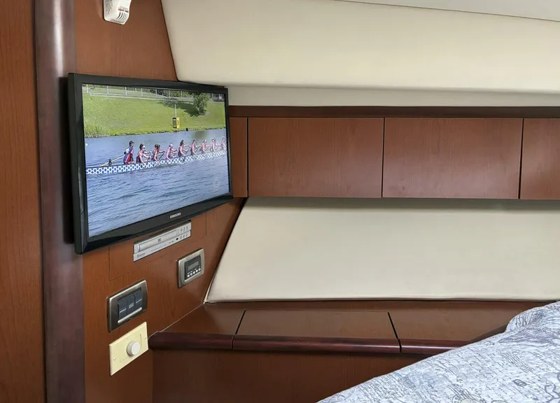 Slide: The Image of Sea Ray 44 Sedan Bridge 2007 - 18