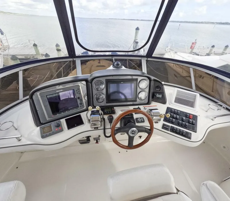 Slide: The Image of Sea Ray 44 Sedan Bridge 2007 - 30