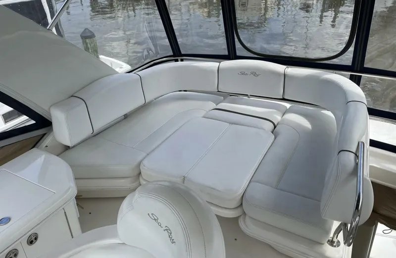 Slide: The Image of Sea Ray 44 Sedan Bridge 2007 - 34