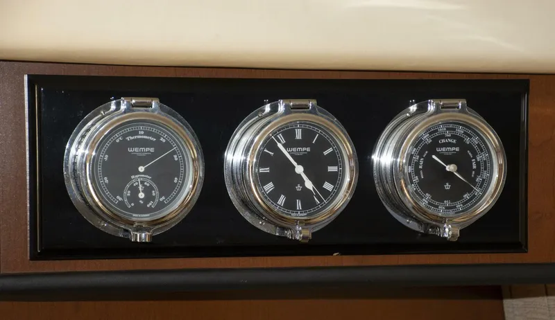 Slide: The Image of Sea Ray 44 Sedan Bridge 2007 - 8