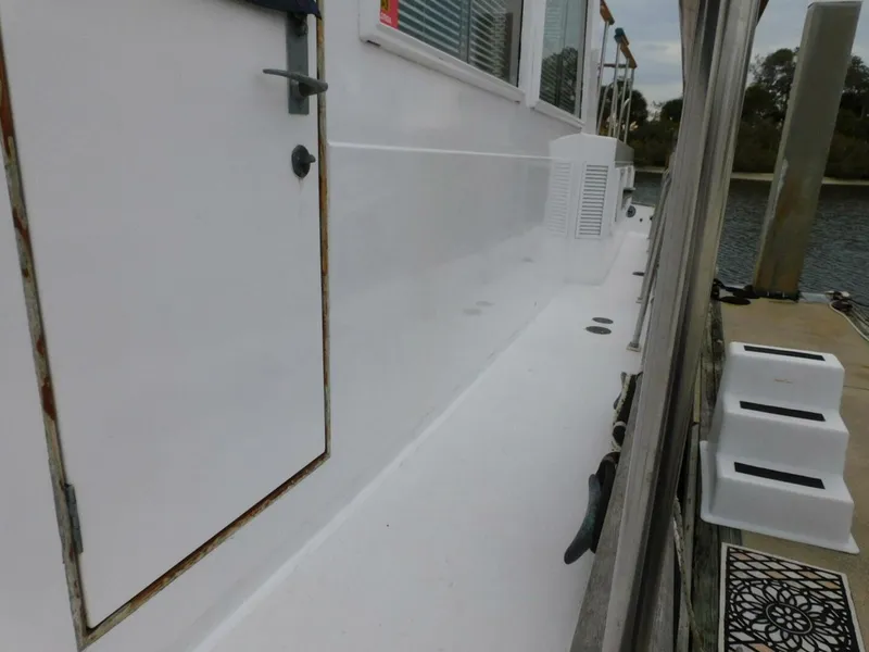 Slide: The Image of Grand Banks 46 Classic Widebody 1986 - 12