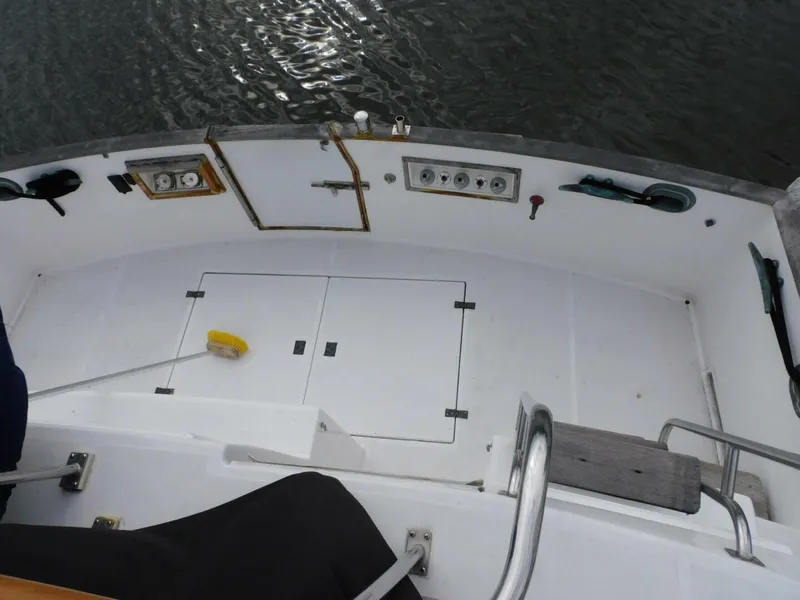Slide: The Image of Grand Banks 46 Classic Widebody 1986 - 15