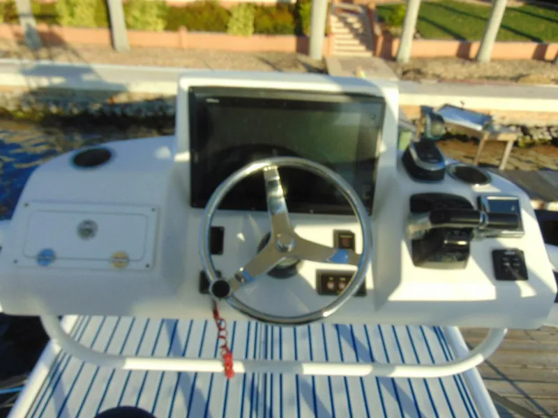Slide: The Image of Stamas 390 Tarpon 2019 - 27