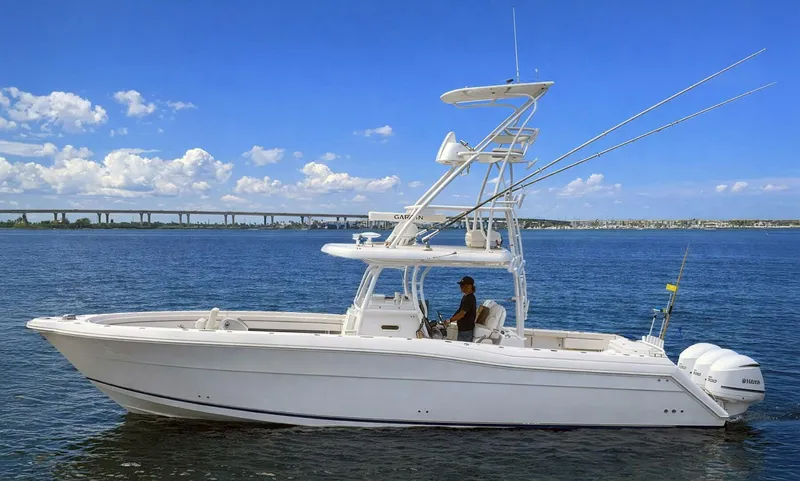 Slide: The Image of Stamas 390 Tarpon 2019 - 5