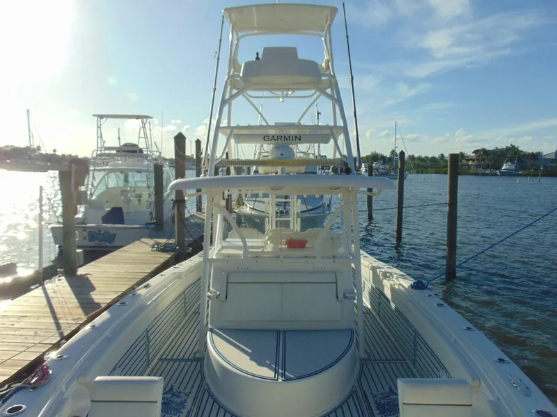 Slide: The Image of Stamas 390 Tarpon 2019 - 9