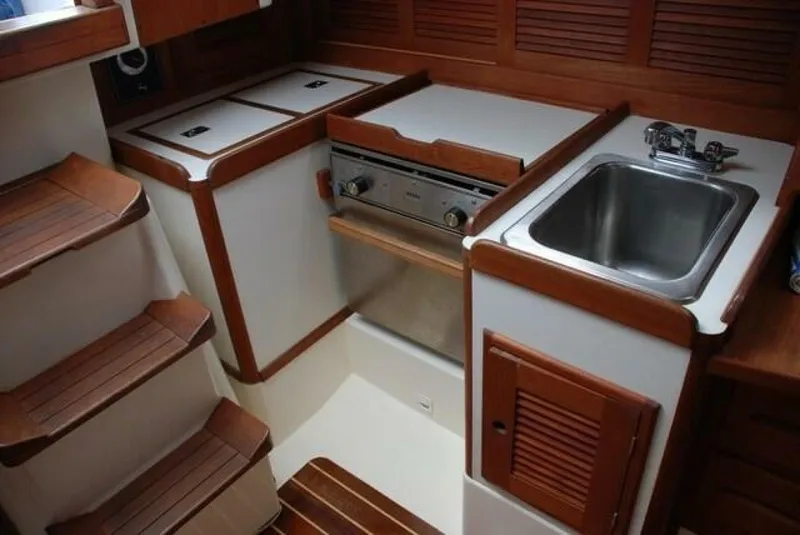 Slide: The Image of Tartan Piper 28 1993 - 11