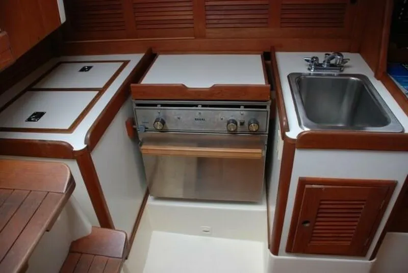 Slide: The Image of Tartan Piper 28 1993 - 12